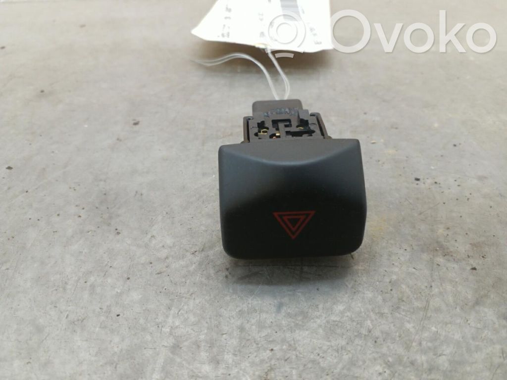 Hazard light switch   252901U600