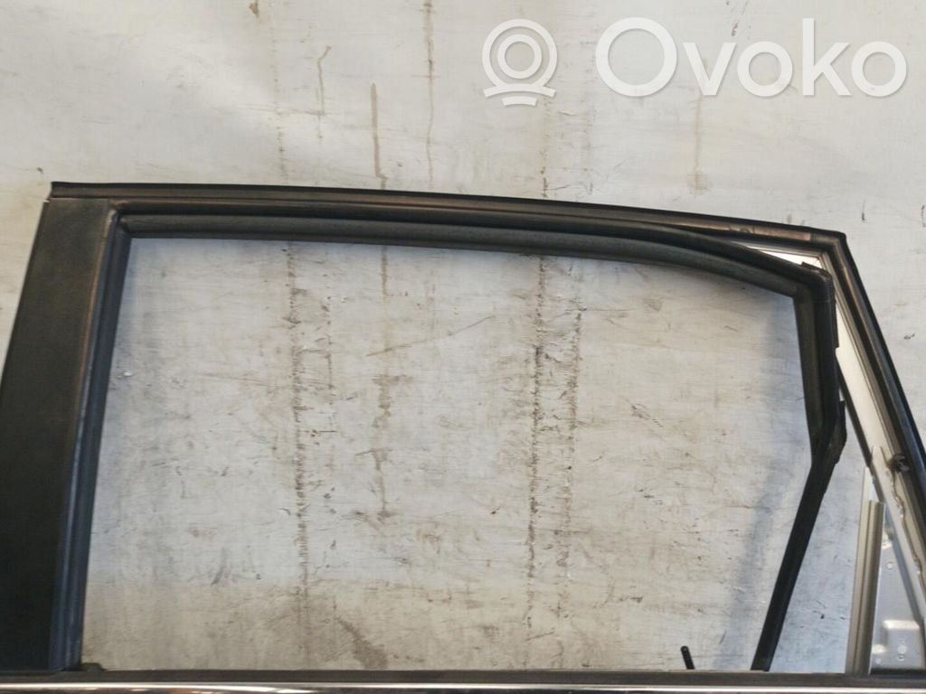 Opel Antara Galinės durys 
