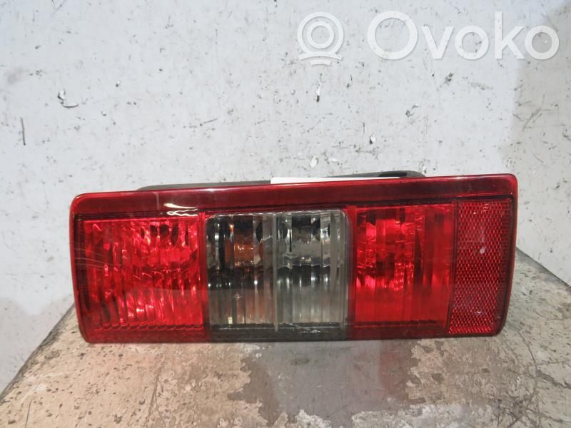 Opel Combo C Luz trasera/de freno 
