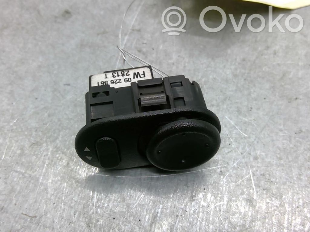 Wing mirror switch   24411034