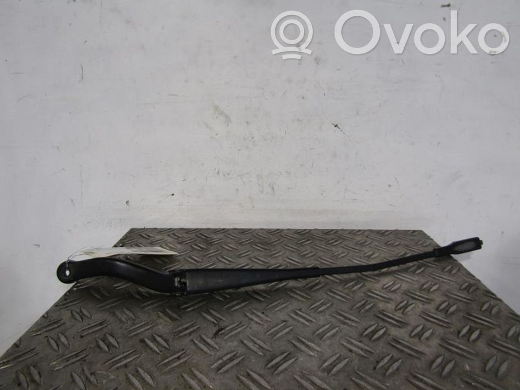 Wischerarm vorne   13182325