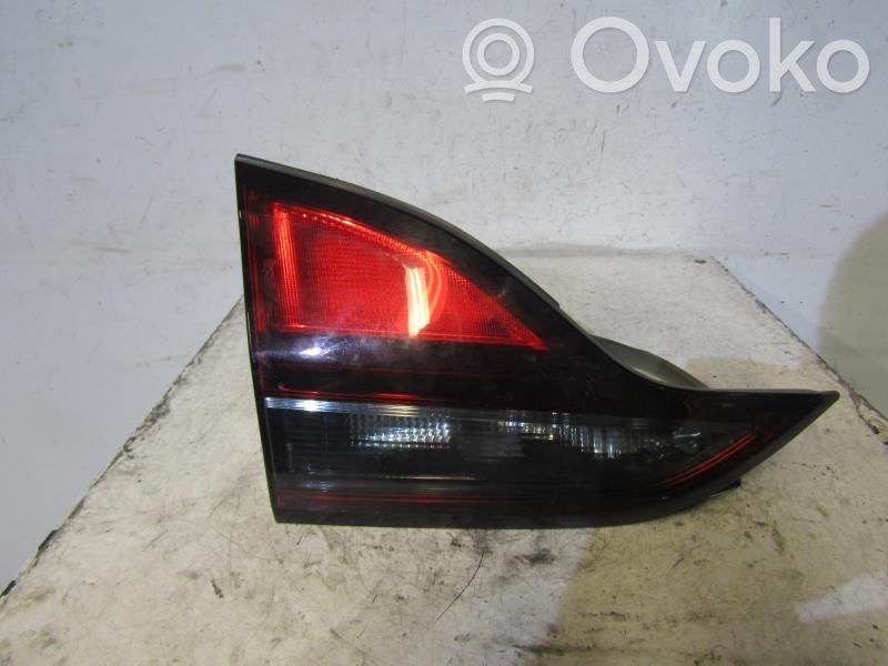 Opel Zafira C Lampy tylnej klapy bagażnika 