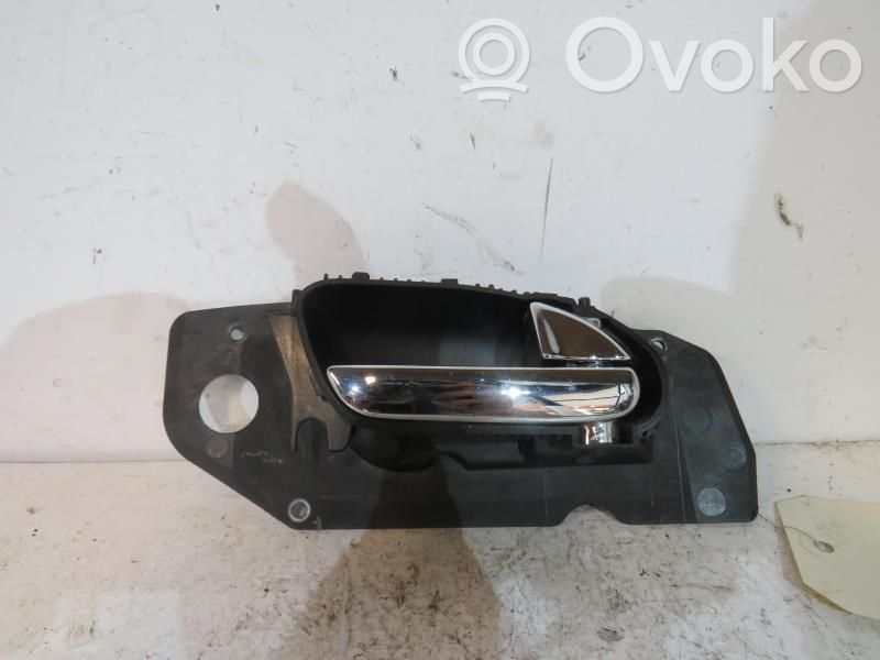 Peugeot 607 Manecilla interna puerta delantera 