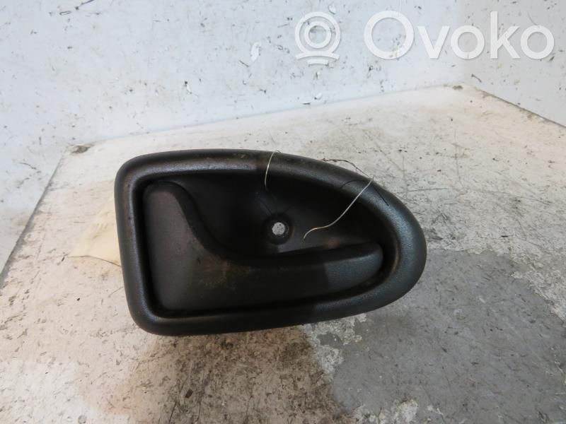 Renault Clio II Manecilla interna puerta trasera 