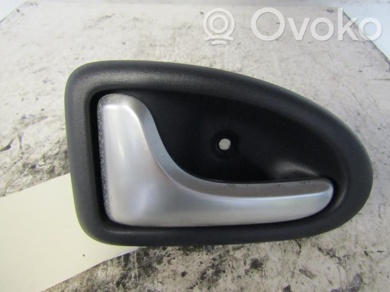 Renault Clio II Manecilla interna puerta trasera 