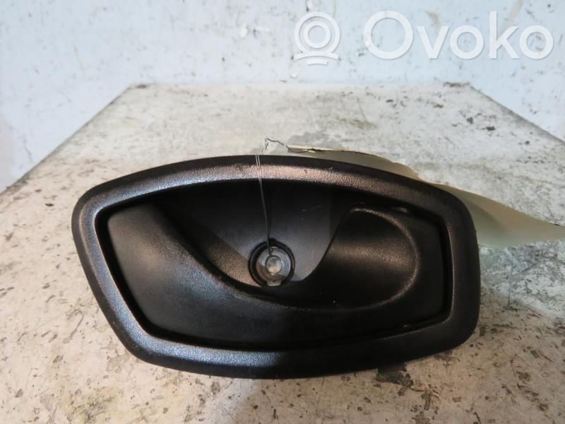 Manecilla interna puerta delantera   806700007R