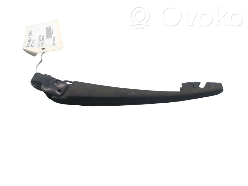 Wischerarm Heckscheibe   3882151K02
