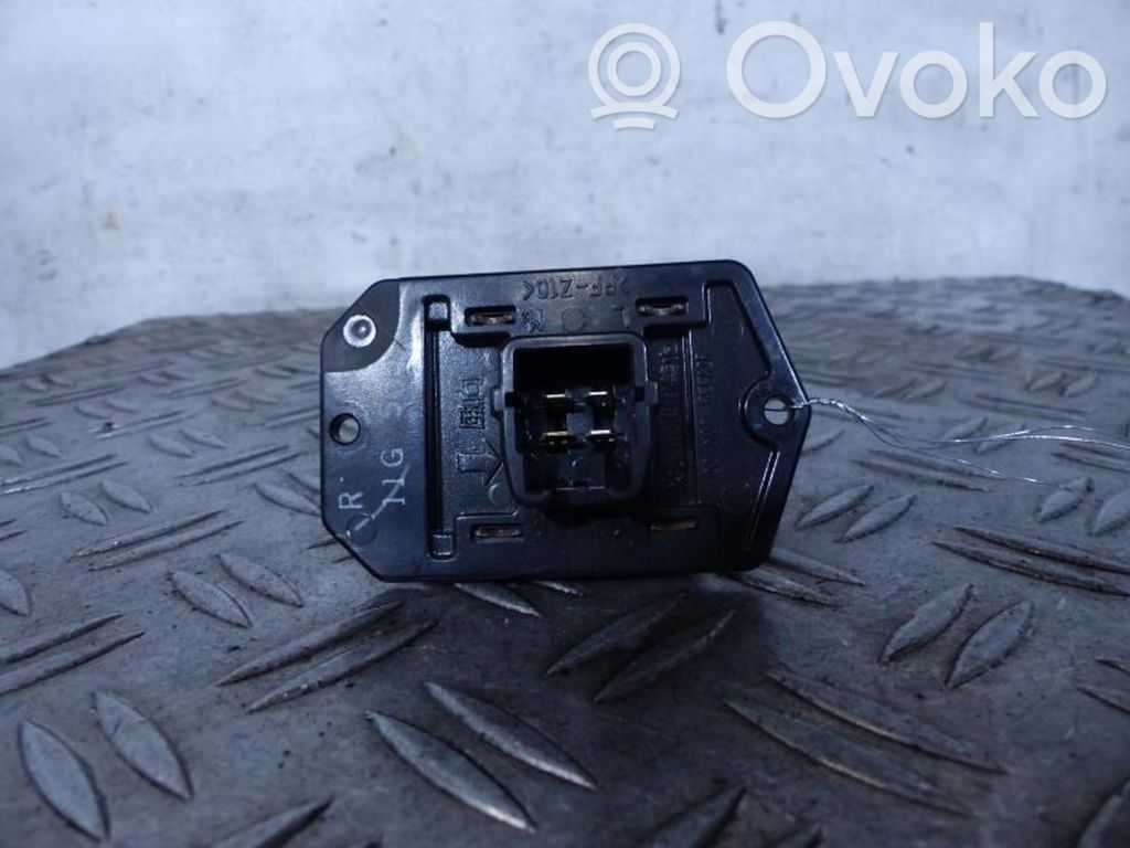 Suzuki SX4 Rezystor / Opornik dmuchawy nawiewu 