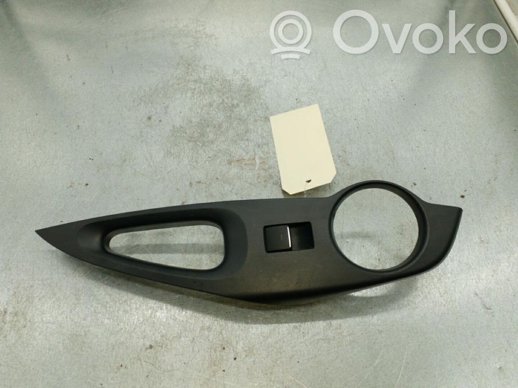 Electric window control switch   8481002250