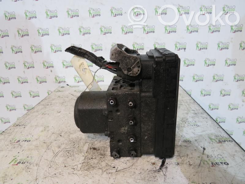 Toyota Corolla Verso E121 ABS bloks 