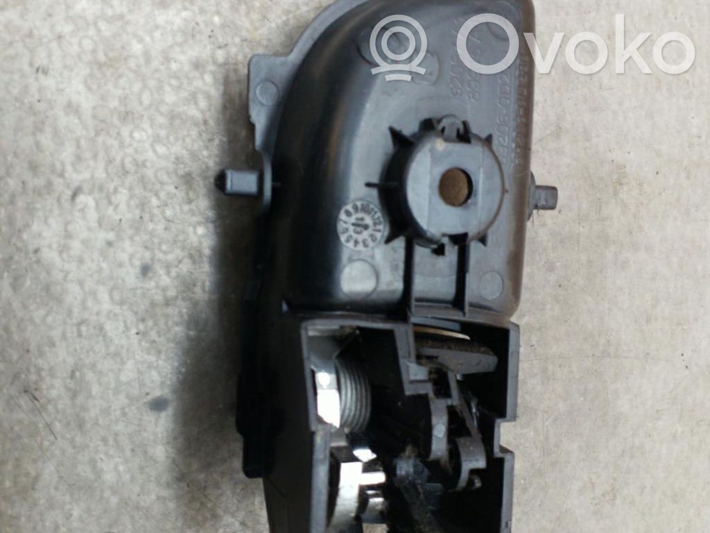 Manecilla interna puerta delantera   692060D281C1