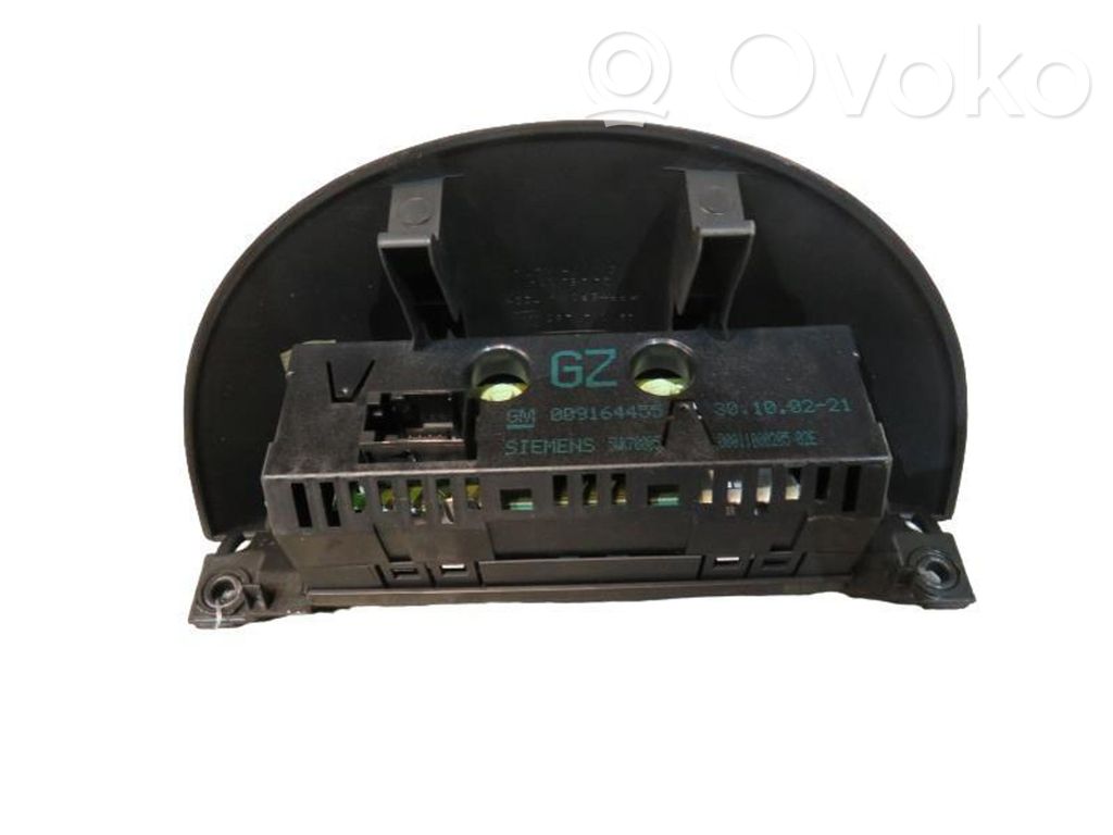 Screen/display/small screen   24439607