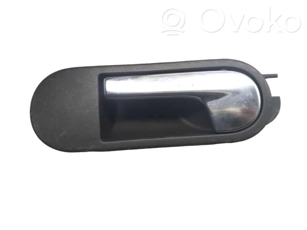 Manecilla interna puerta trasera   5M0837113UAQ