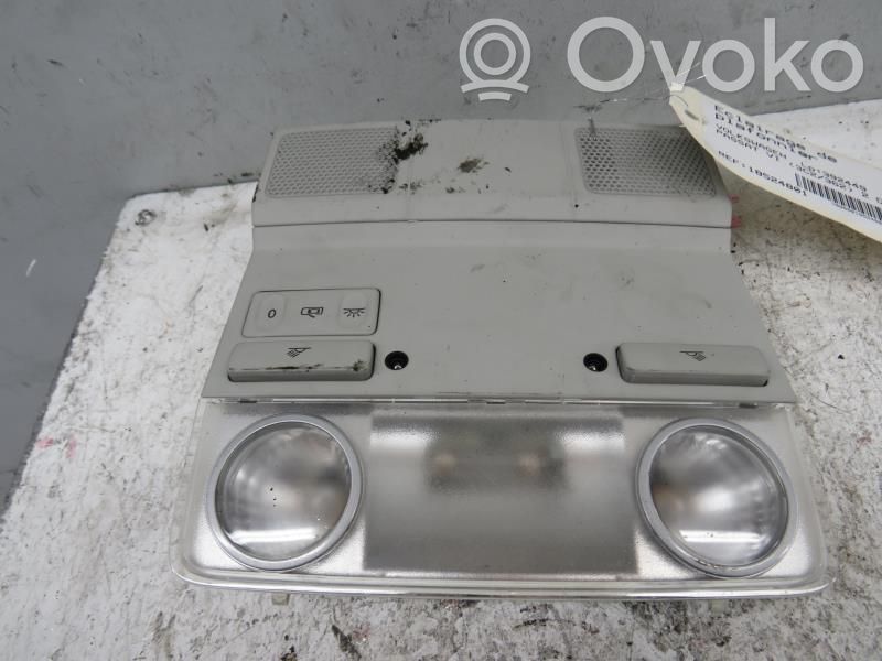 Volkswagen PASSAT B6 Luz del asiento delantero 