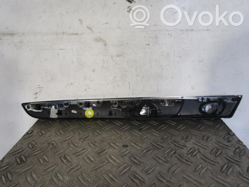 Manecilla interna puerta delantera   3AA867180R48