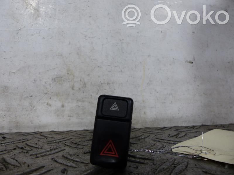 Volvo 850 Botón interruptor de luz de peligro 