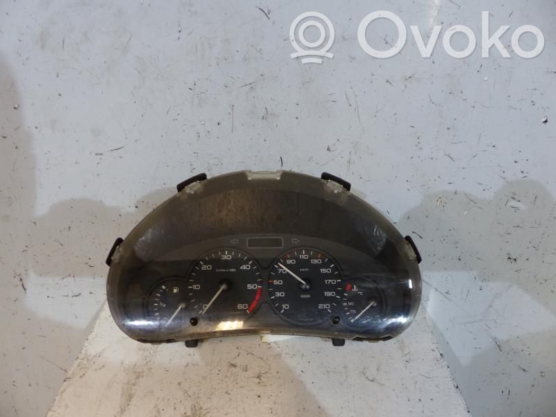 Peugeot 206 Speedometer (instrument cluster) 