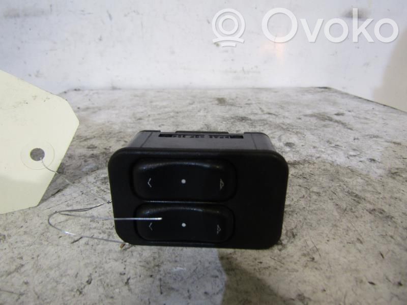 Interruptor del elevalunas eléctrico   9100300