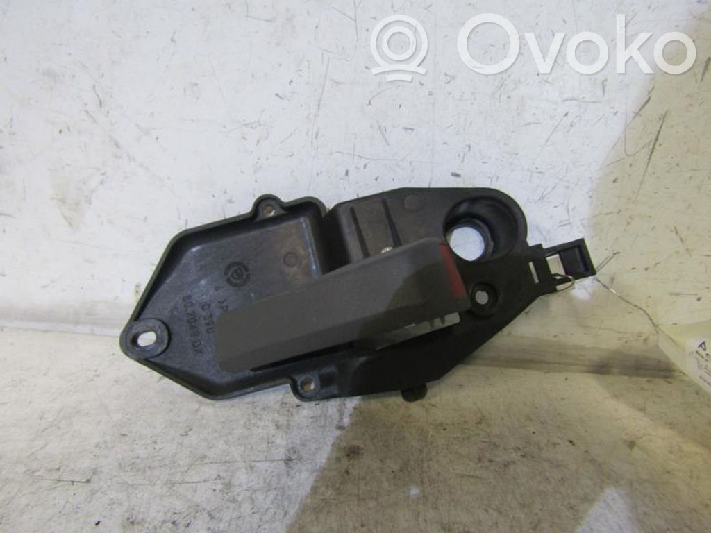Manecilla interna puerta trasera   71748207
