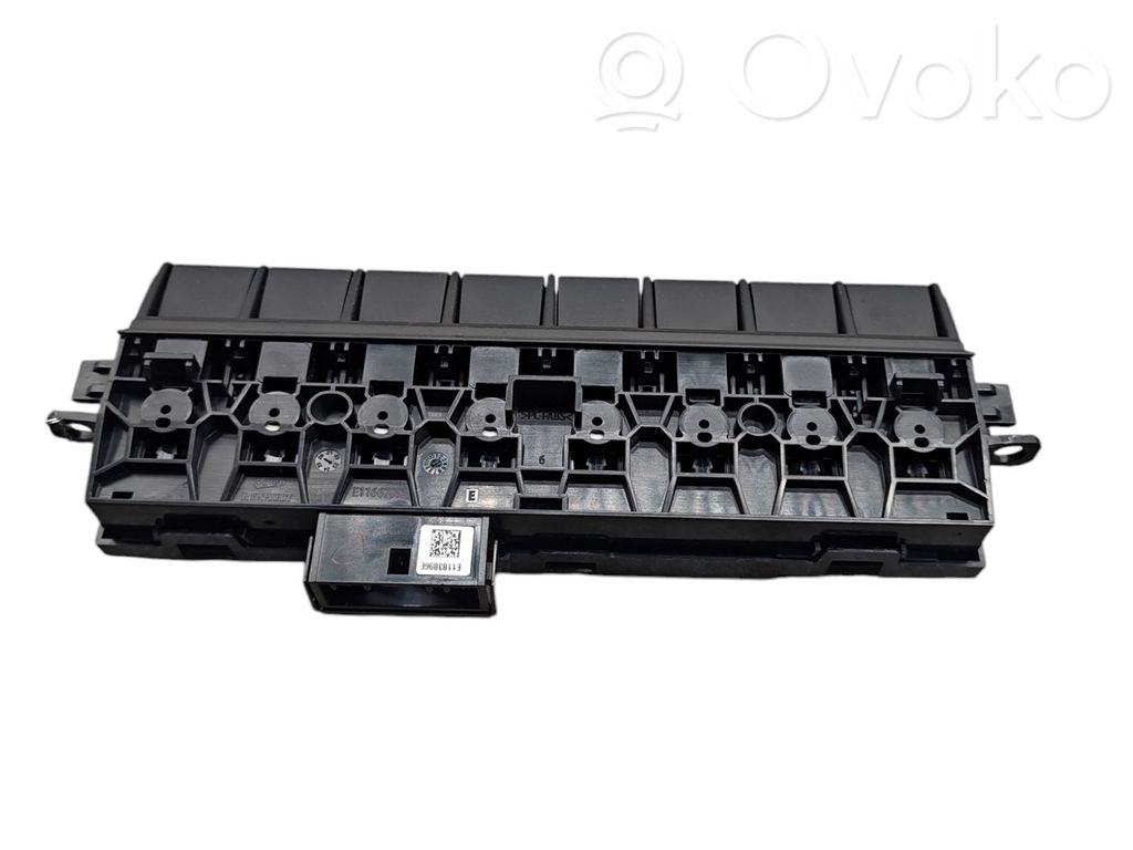 Hazard light switch   283E86009R