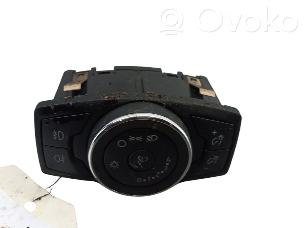 Ford Transit Courier Light switch 