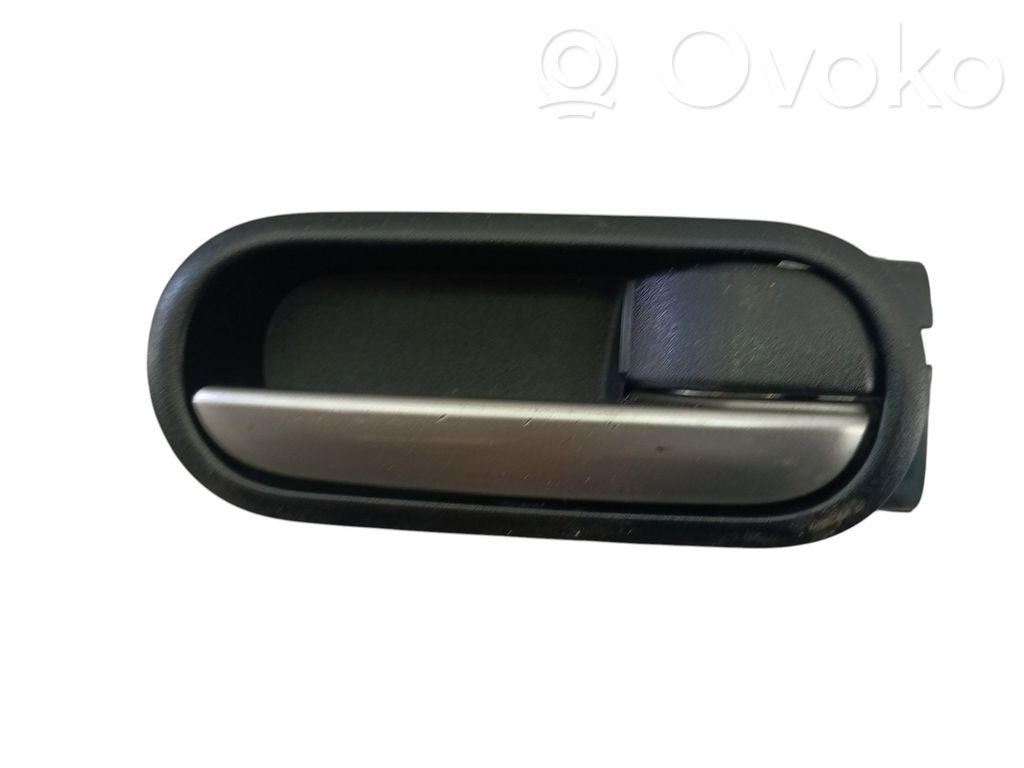 Rear door interior handle   GS1D72330D02