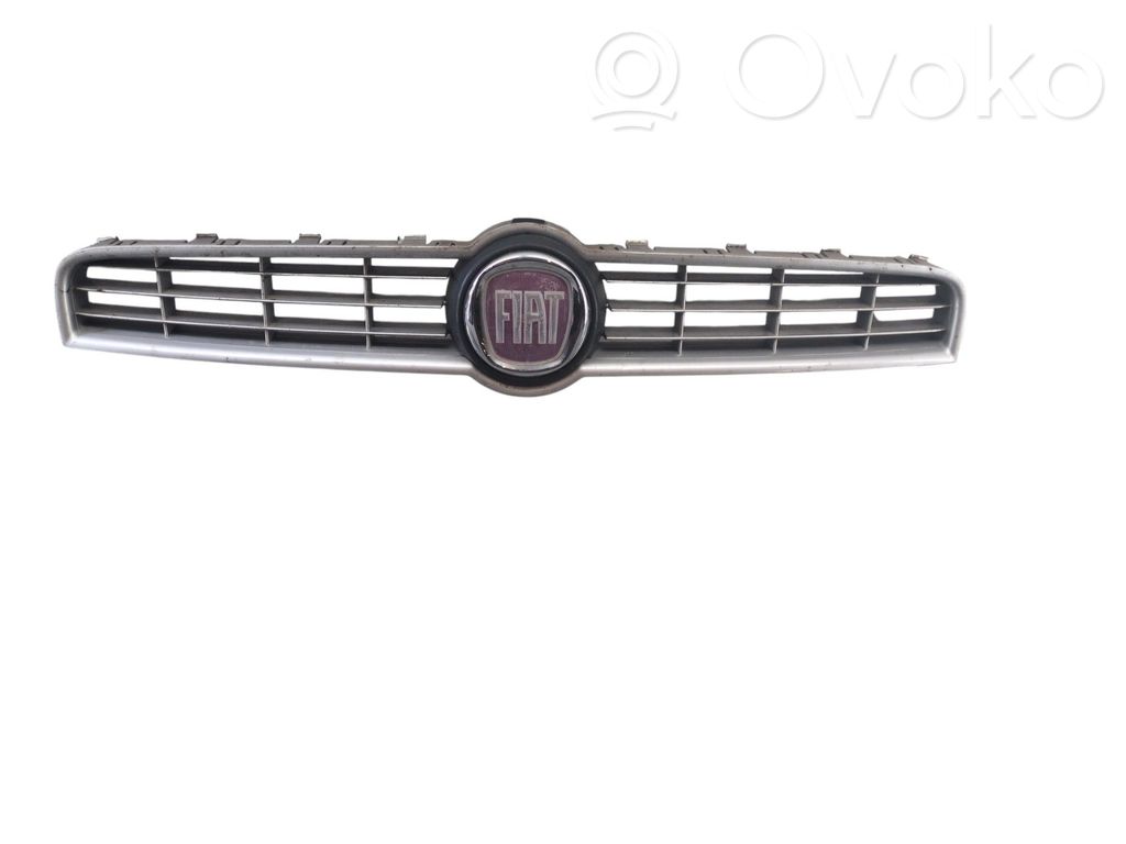 Fiat Bravo Griglia anteriore 