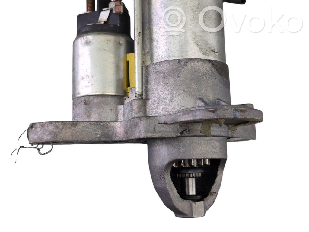 Стартер   233008820R