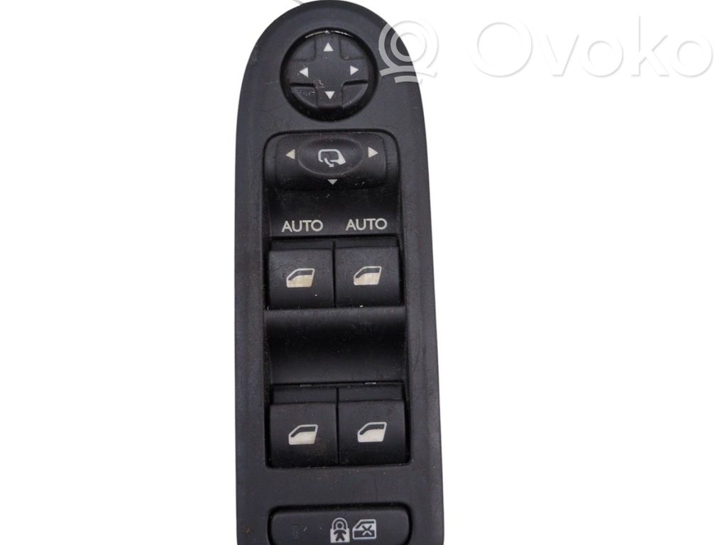 Citroen C3 Electric window control switch 