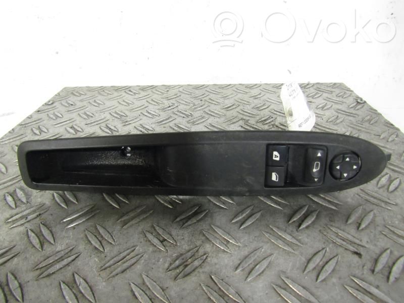 Interruptor del elevalunas eléctrico   98127152XT