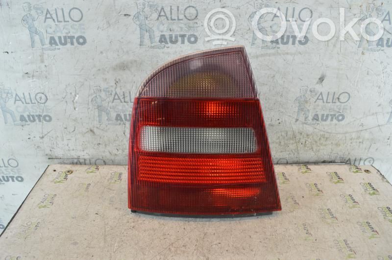 Skoda Octavia Mk1 (1U) Lampa tylna 