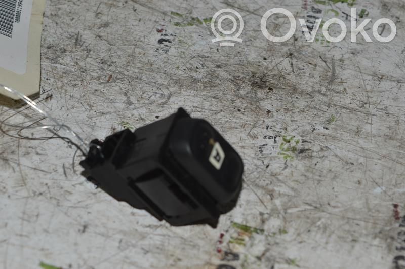 Peugeot 607 Electric window control switch 