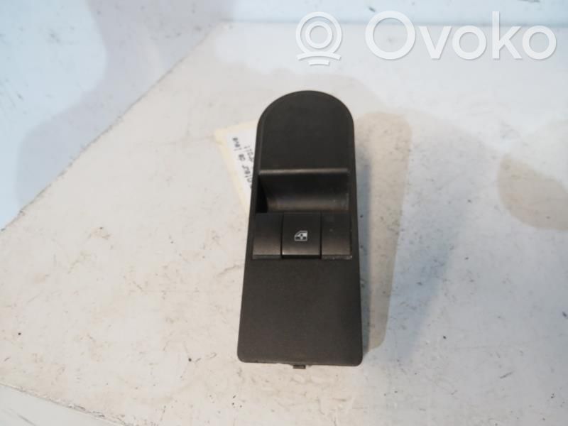 Electric window control switch   13228881