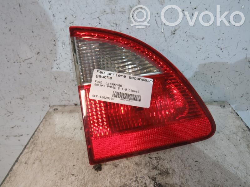 Tailgate rear/tail lights   1108924
