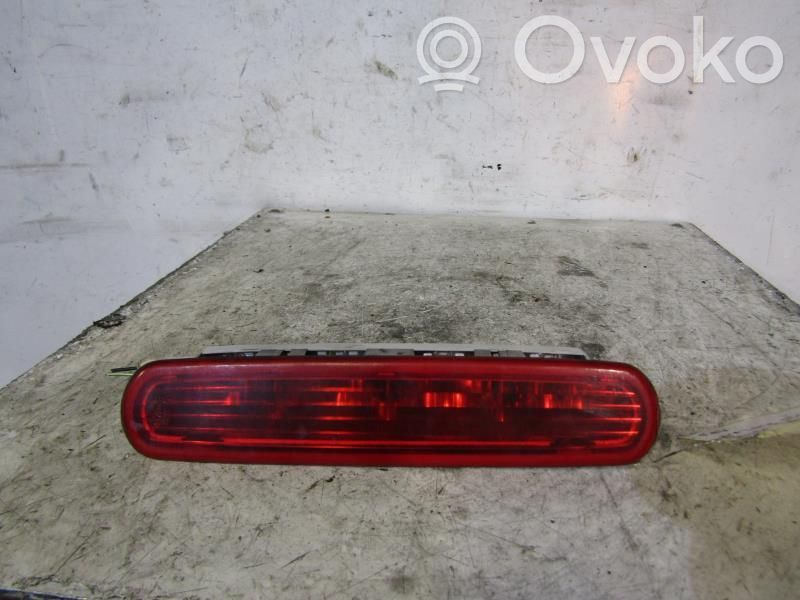 Opel Combo D Third/center stoplight 