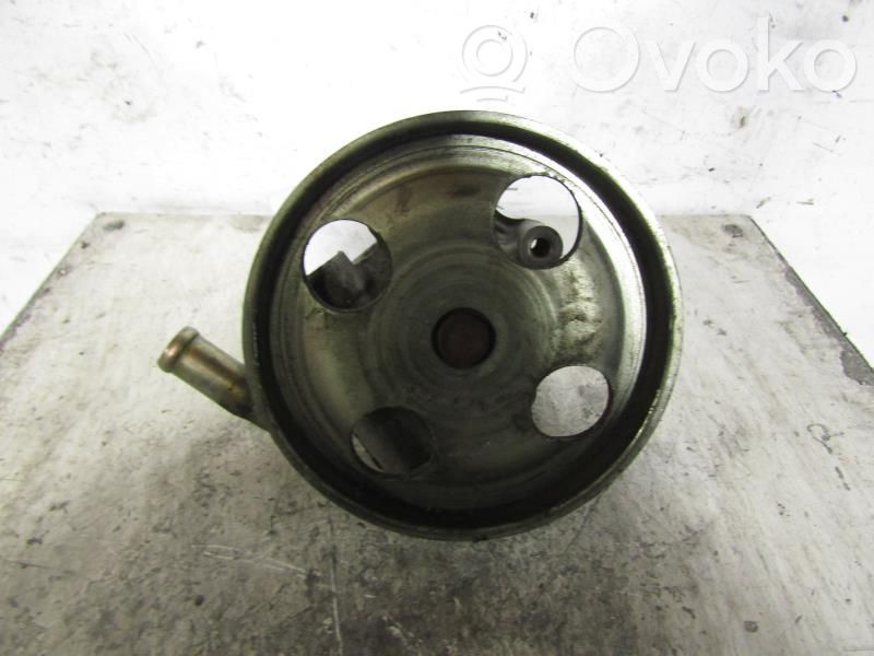 Mazda 2 Power steering pump 