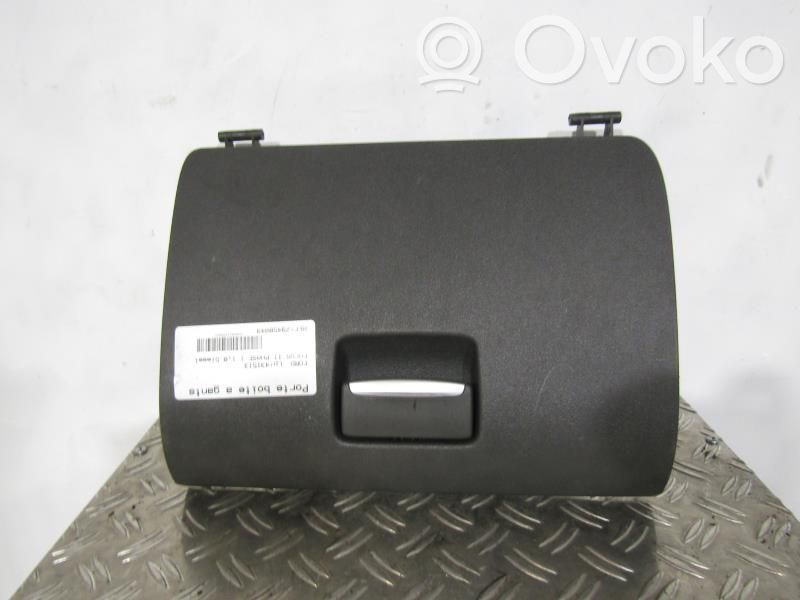 Ford Focus Glove box set 
