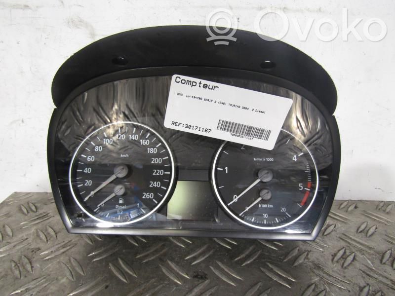 Geschwindigkeitsmesser Cockpit   62109316128