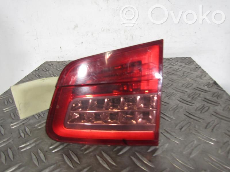 Tailgate rear/tail lights   6350JQ