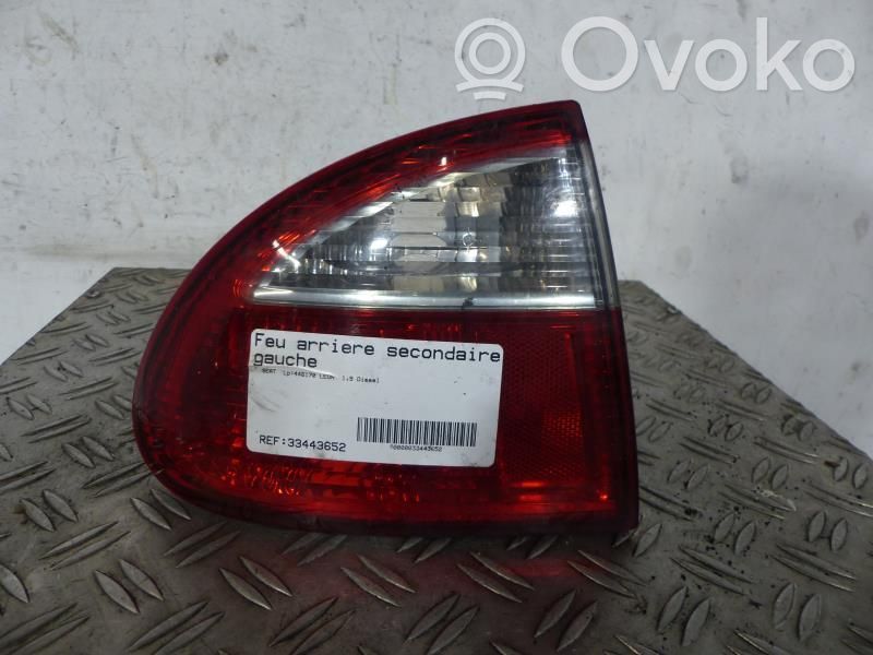Seat Leon (1M) Lampy tylnej klapy bagażnika 