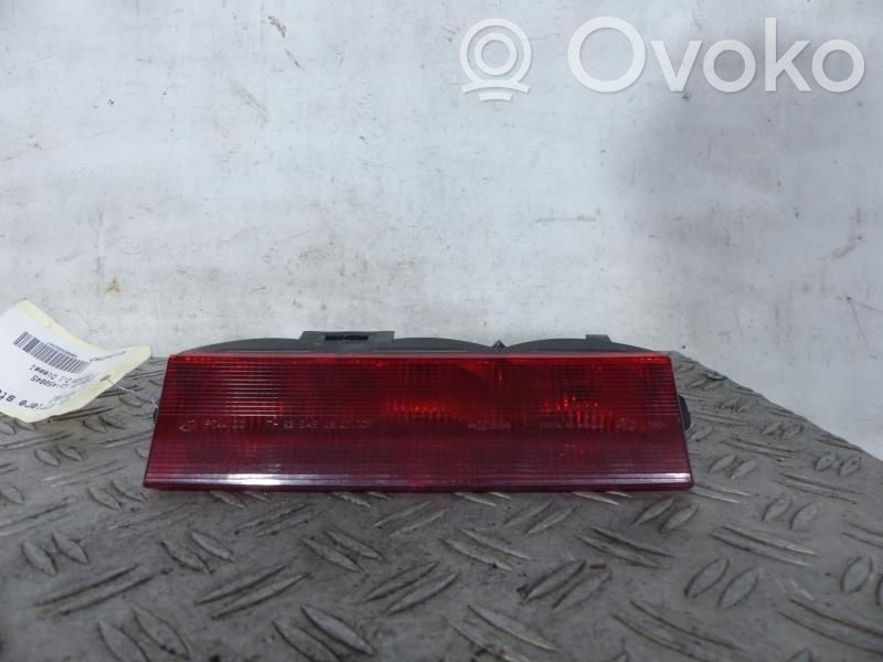 Chrysler PT Cruiser Third/center stoplight 