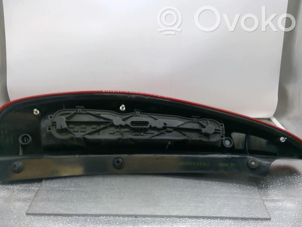 Takavalot   8330A054