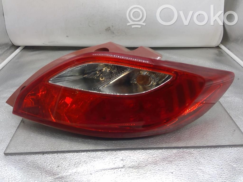 Rear/tail lights   D65151150M