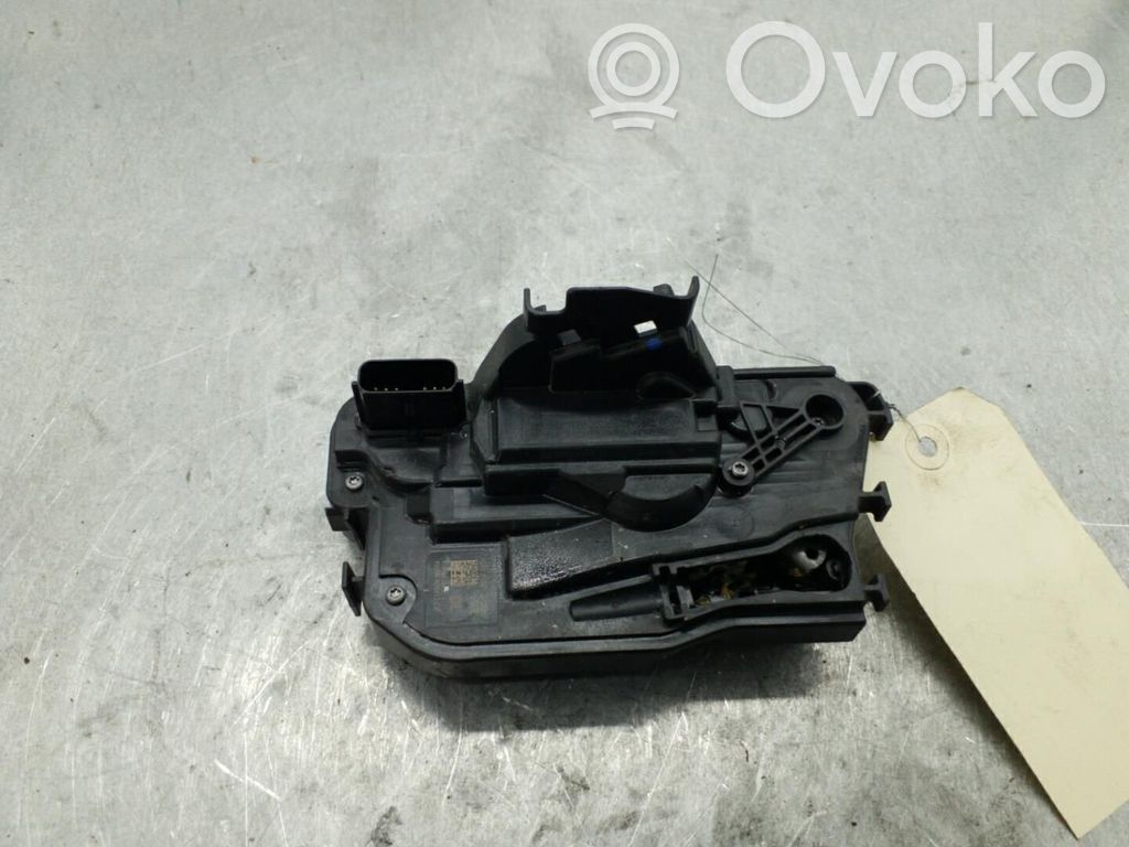 Rear door lock   2342598