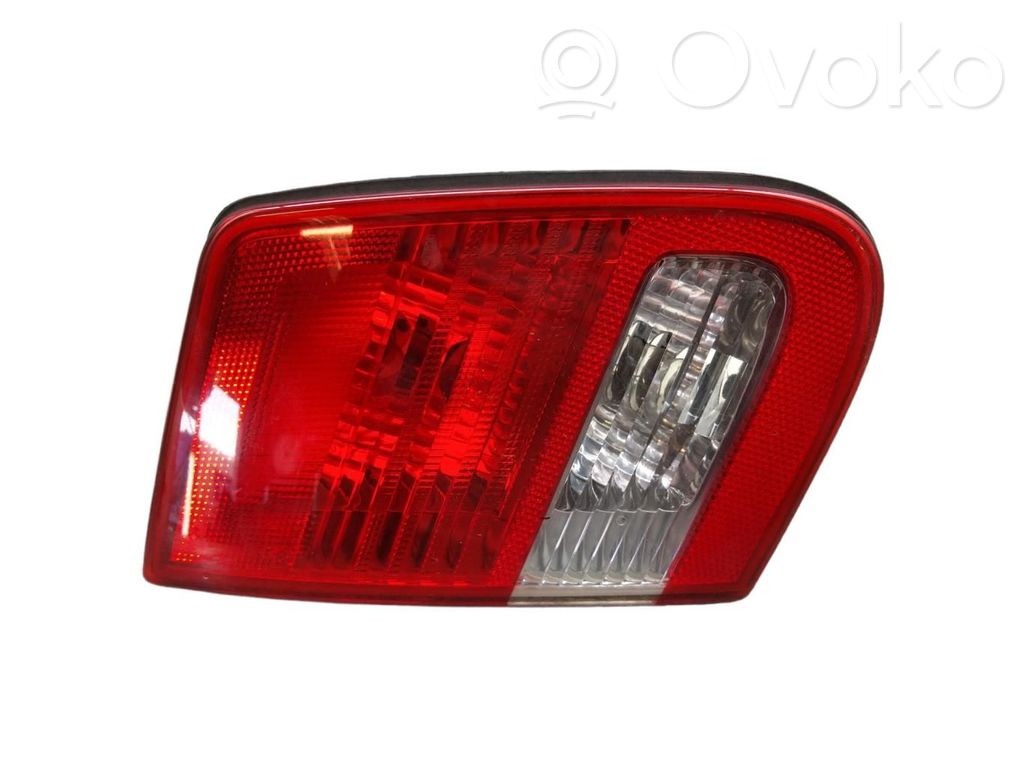 Tailgate rear/tail lights   12777311