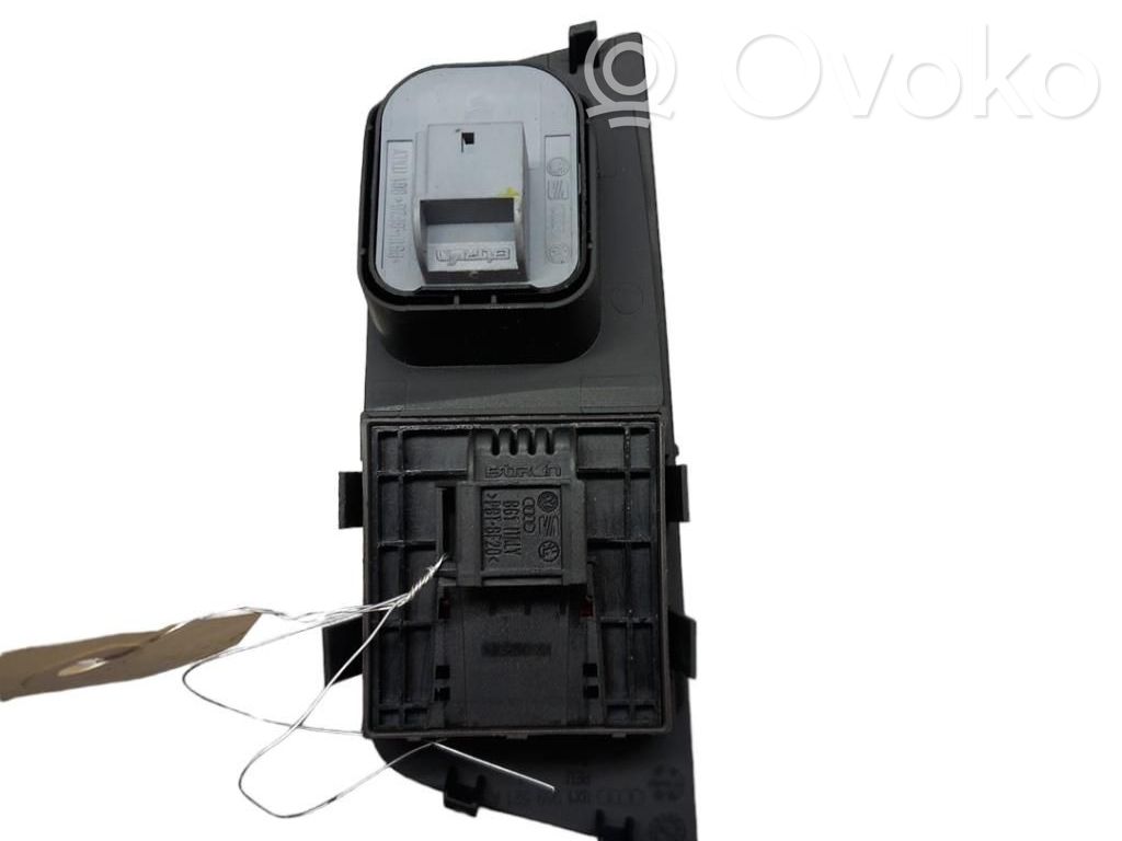 Audi A1 Electric window control switch 