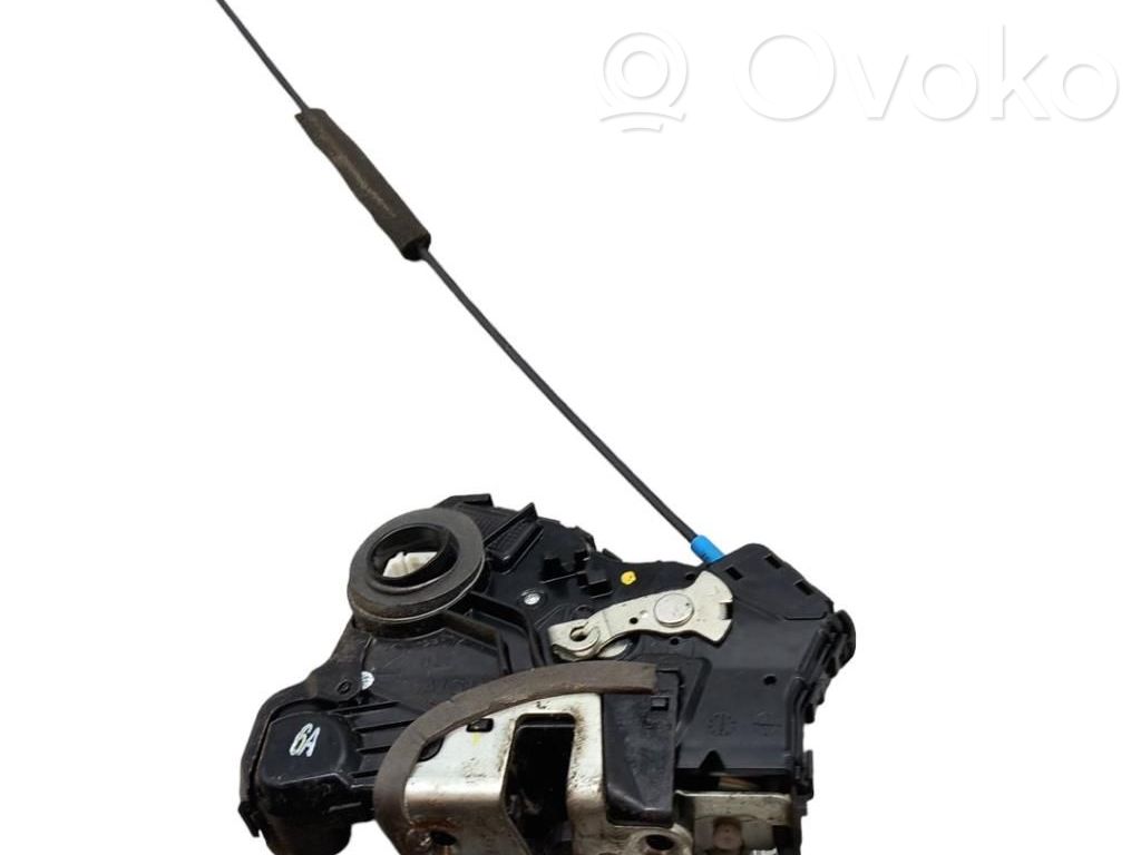 Toyota Avensis T270 Serratura portiera anteriore