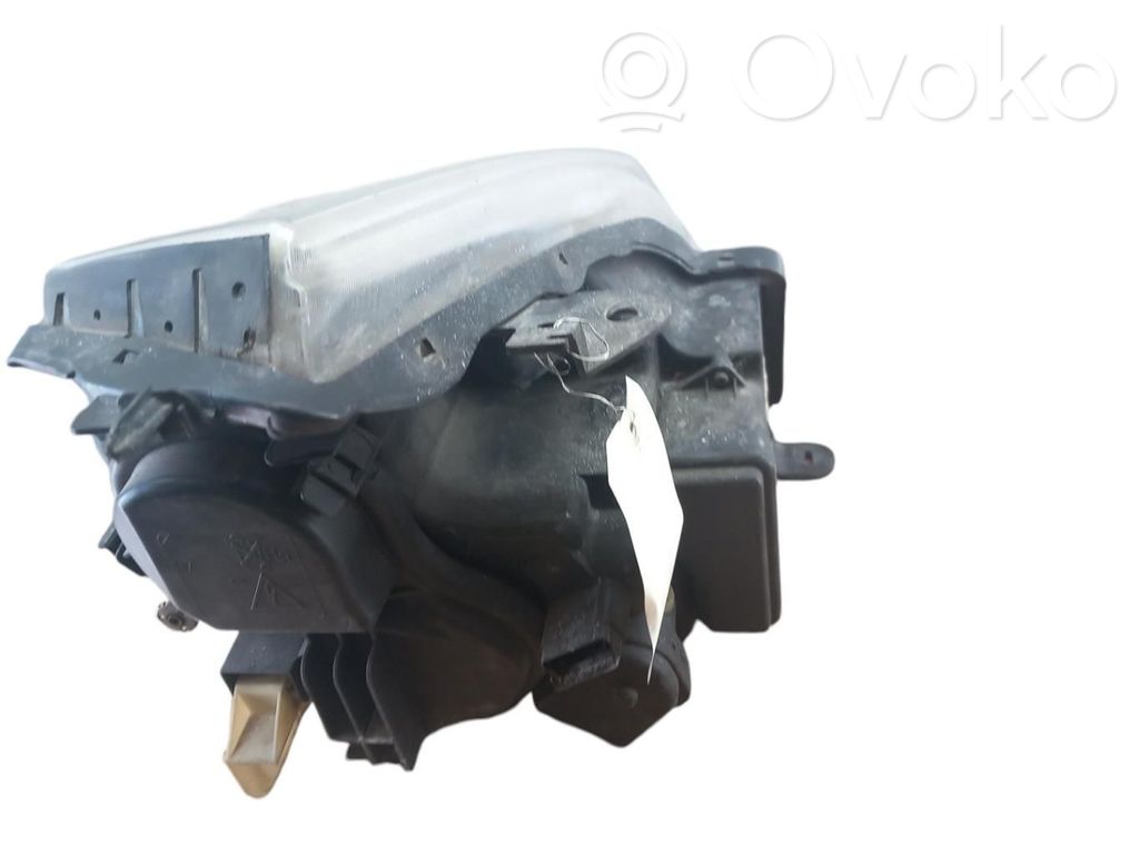 Headlight/headlamp   7701051087