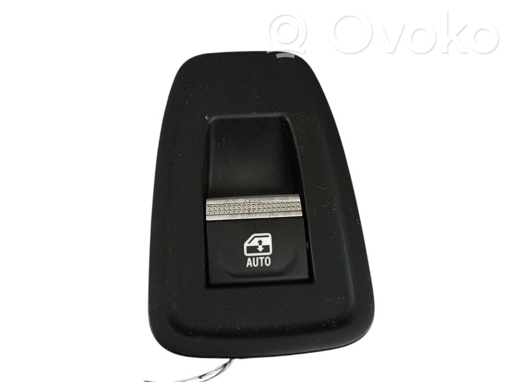 Renault Megane E-Tech Electric window control switch 