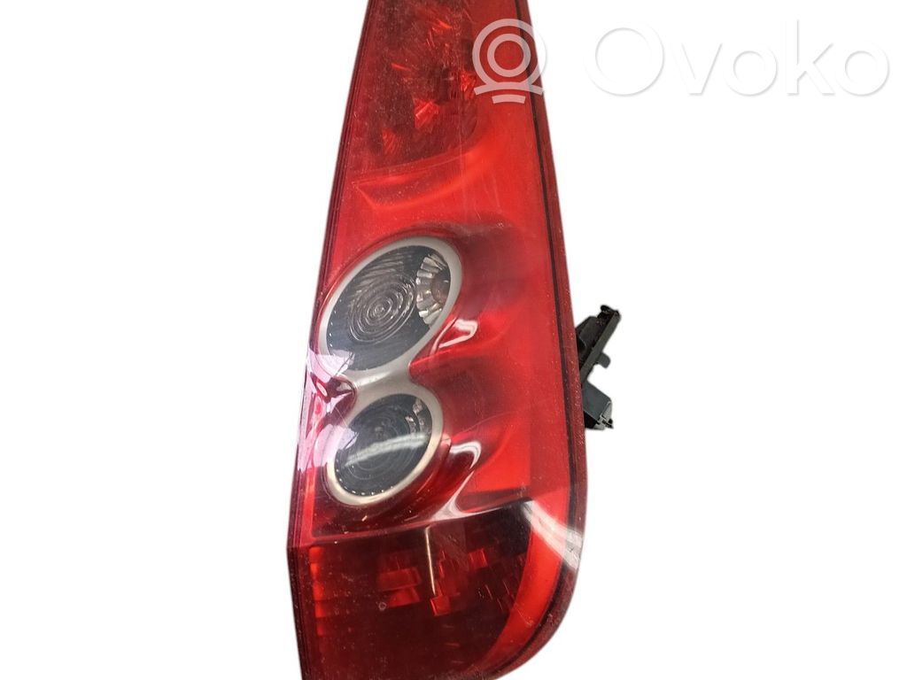 Ford Fiesta Lampă spate în caroserie 